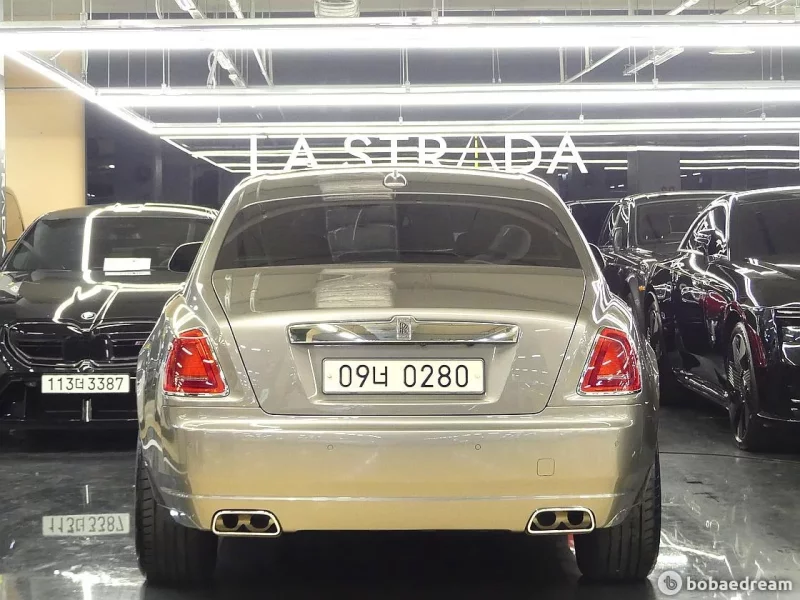 Rolls-Royce GHOST