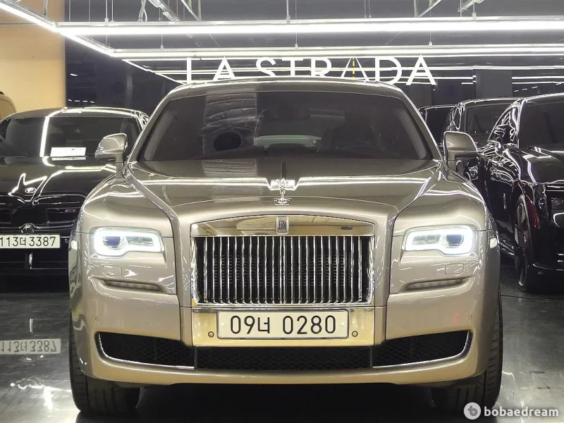 Rolls-Royce GHOST