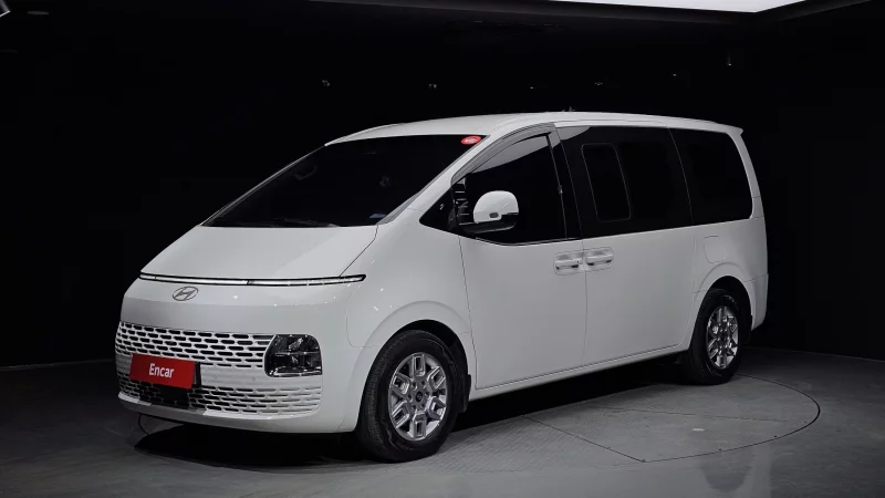 Hyundai Staria