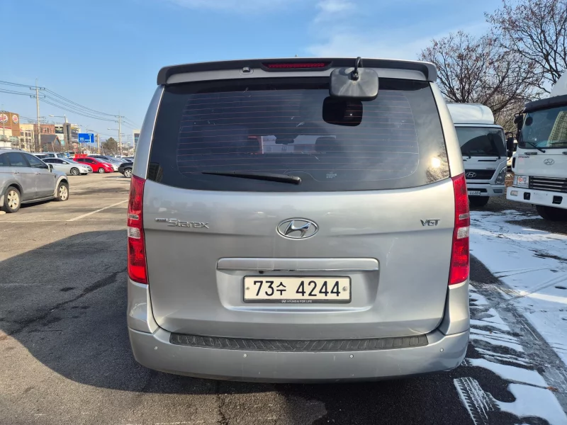 Hyundai Grand Starex