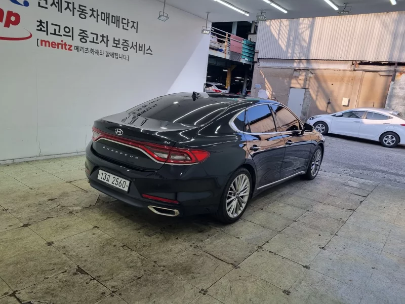 Hyundai Grandeur