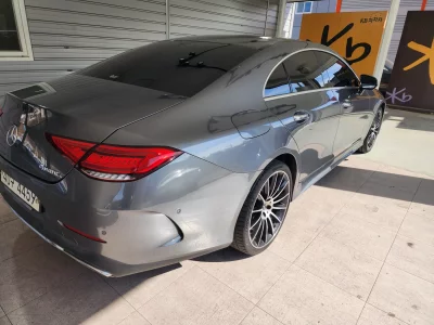 Mercedes-Benz CLS-Class