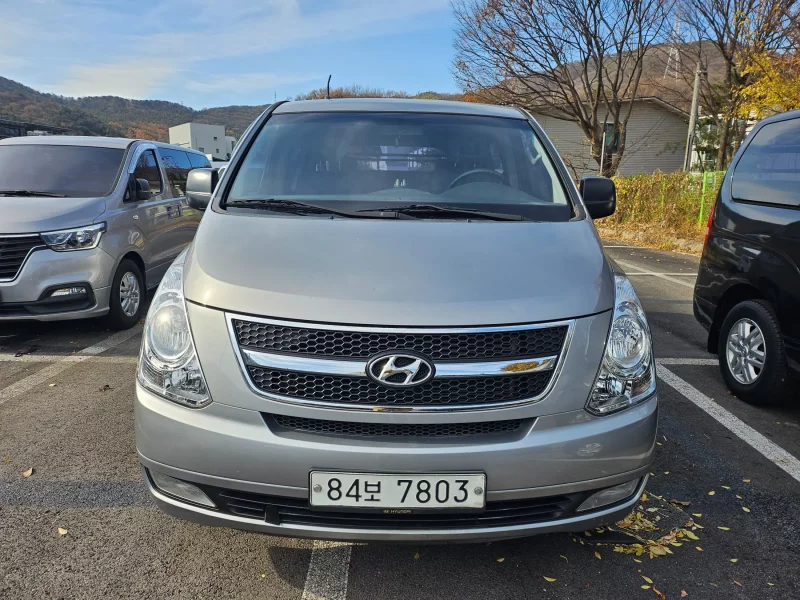 Hyundai Grand Starex