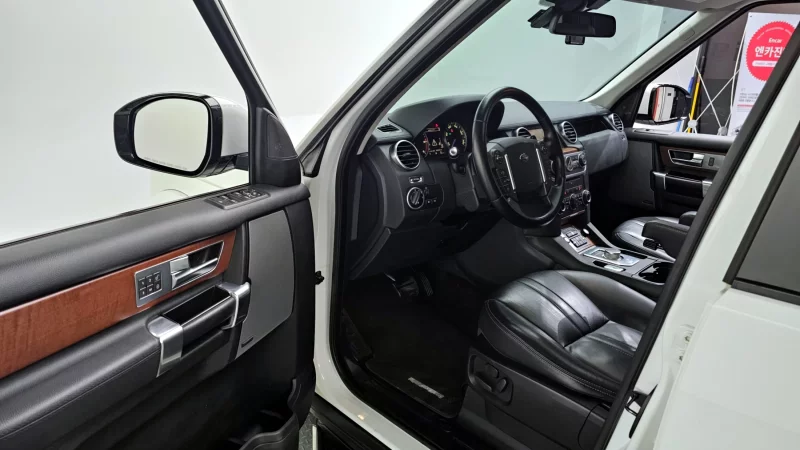 Land Rover DISCOVERY