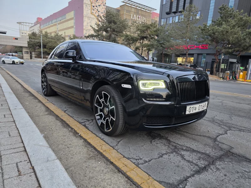 Rolls-Royce GHOST