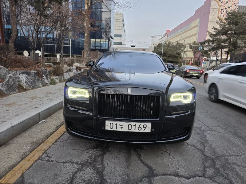 Rolls-Royce GHOST