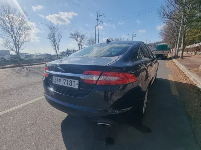 Jaguar XF