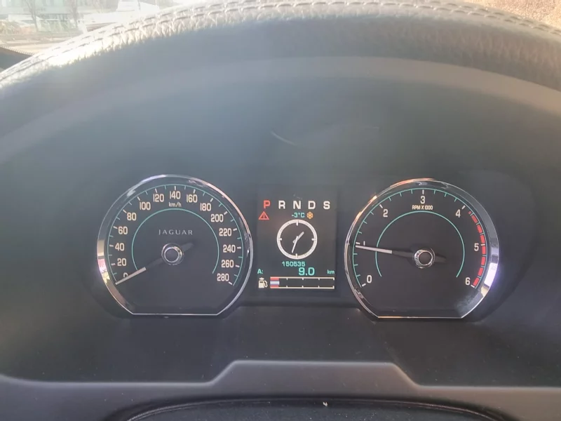 Jaguar XF