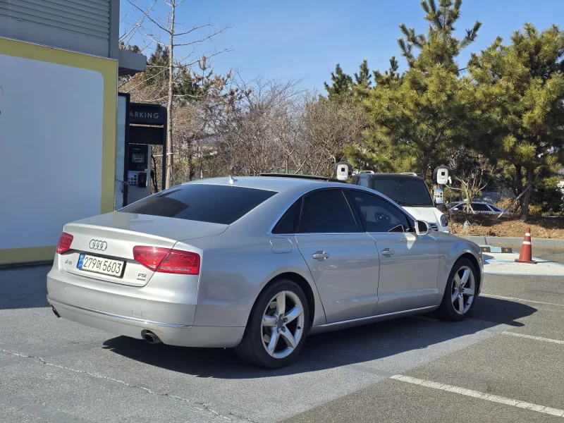 Audi A8