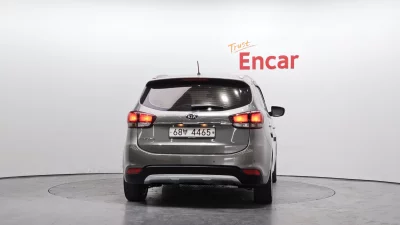 Kia Carens