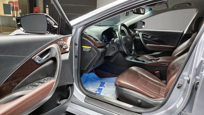 Hyundai Aslan