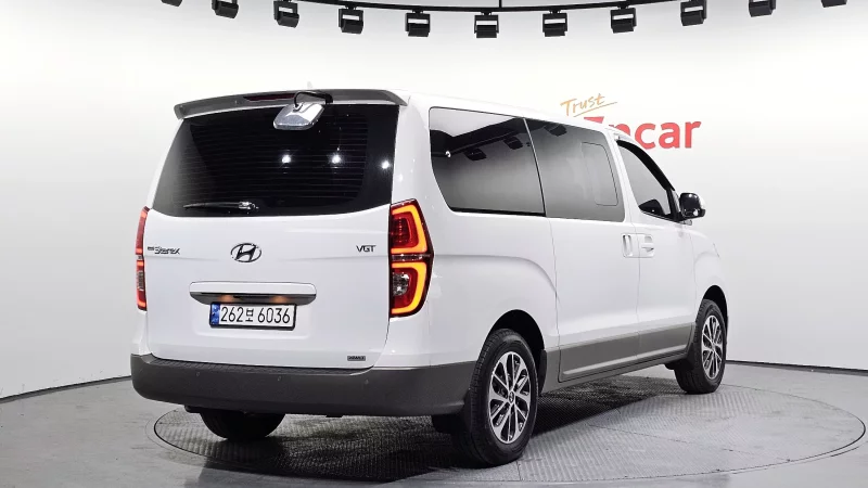 Hyundai Grand Starex