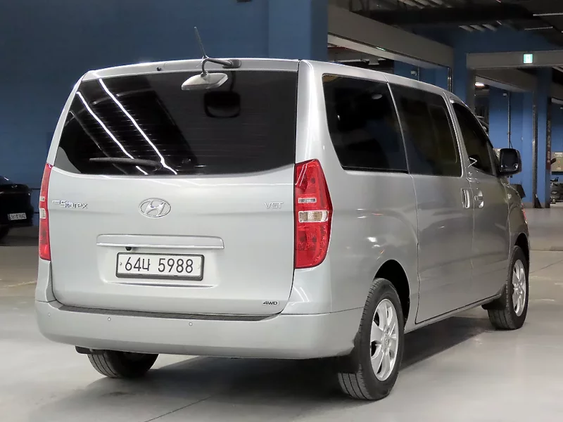 Hyundai Grand Starex