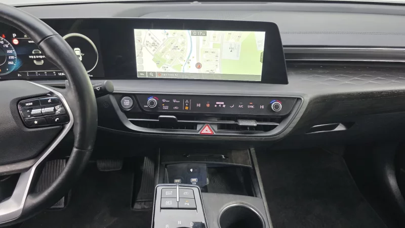 Kia K8