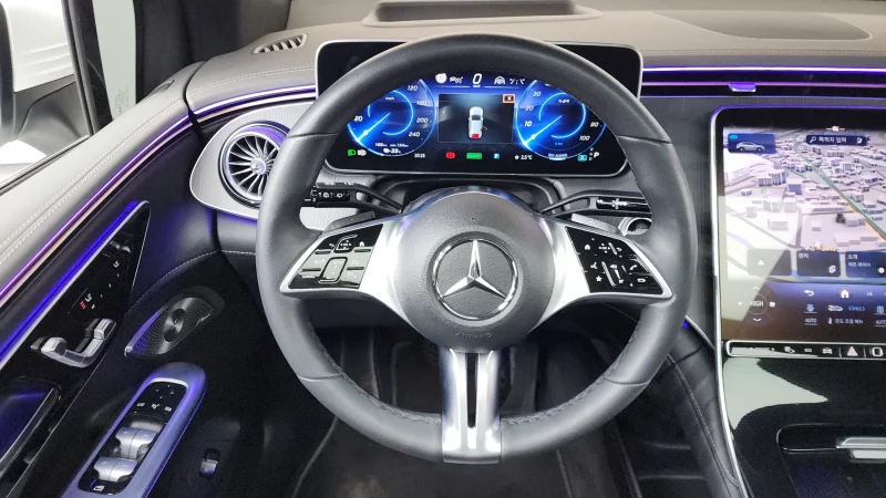 Mercedes-Benz EQE