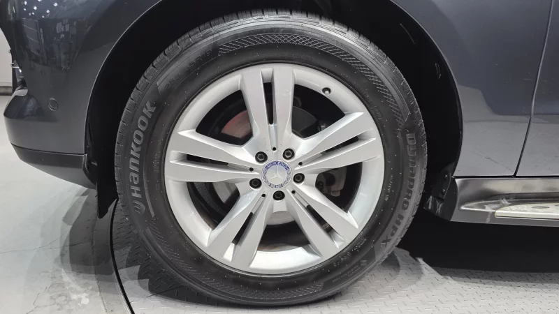 Mercedes-Benz M-class