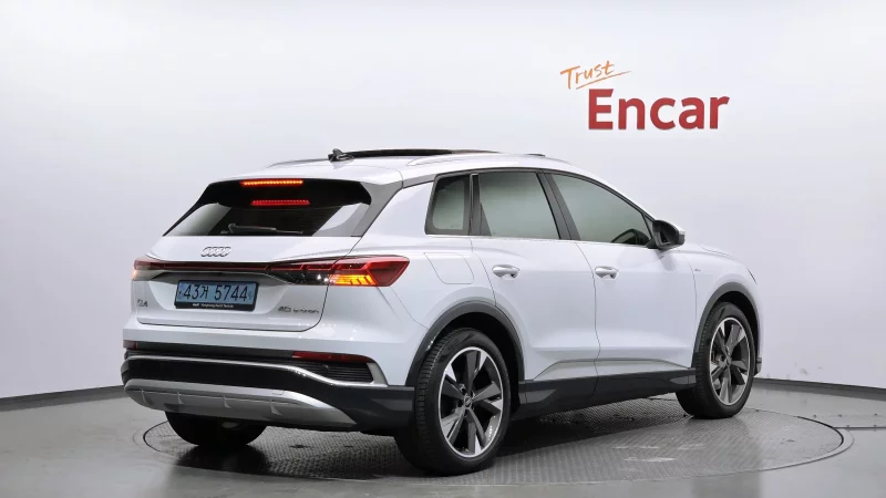 Audi Q4 e-tron