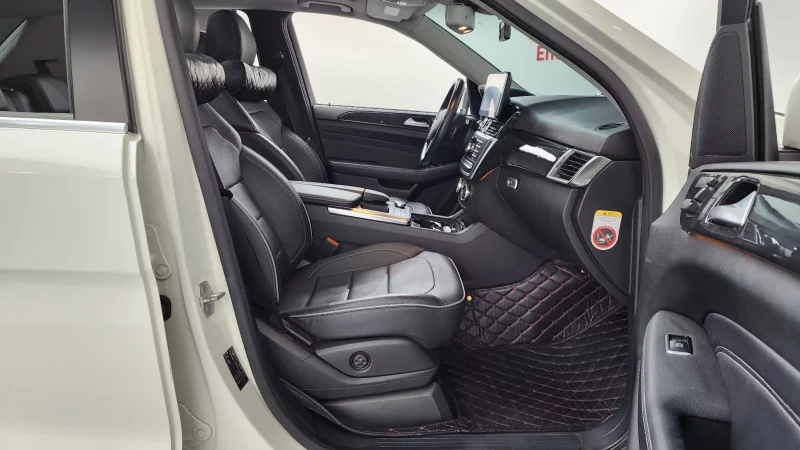 Mercedes-Benz M-class