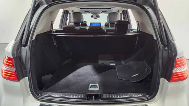 Mercedes-Benz M-class