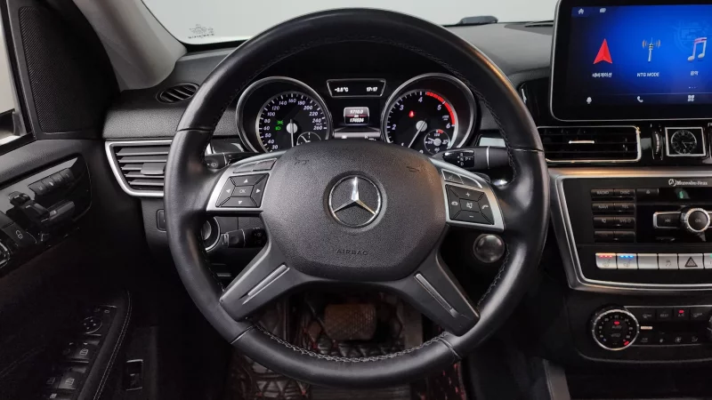 Mercedes-Benz M-class