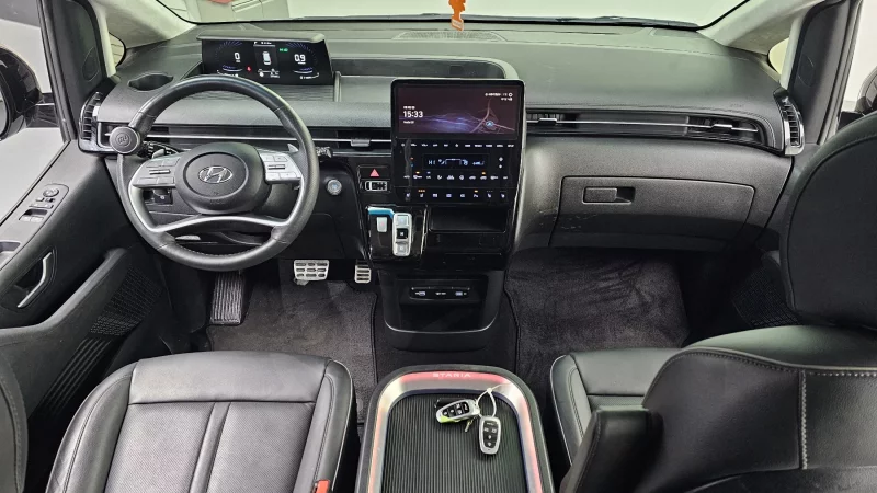 Hyundai Staria