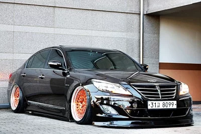 Hyundai Genesis