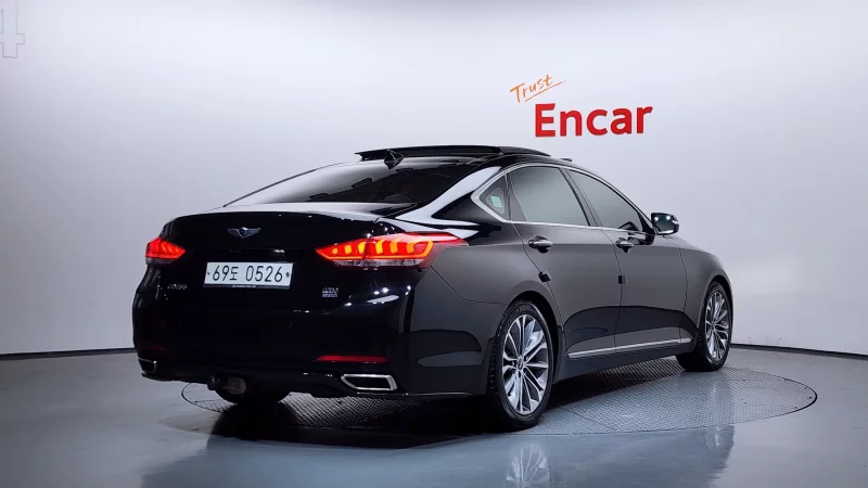 Hyundai Genesis