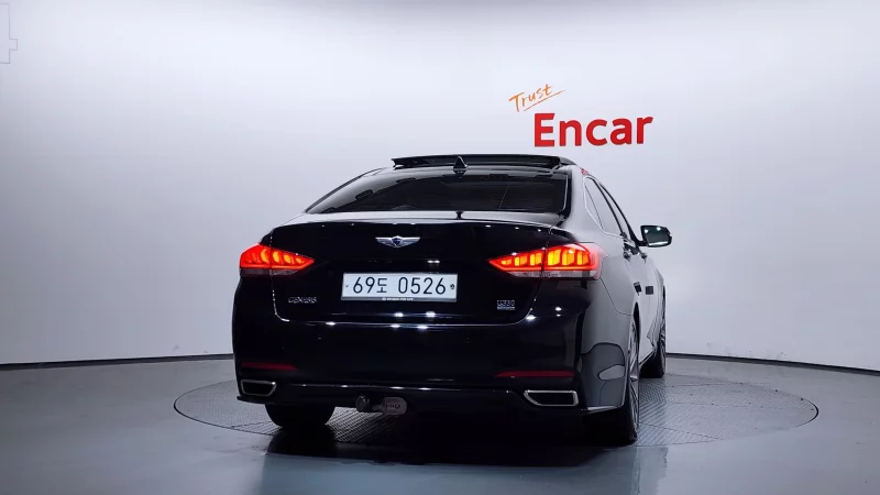 Hyundai Genesis