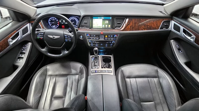 Hyundai Genesis