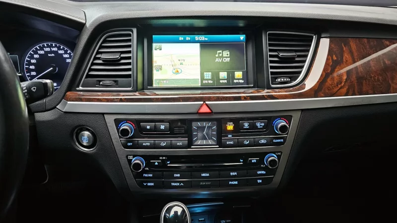 Hyundai Genesis