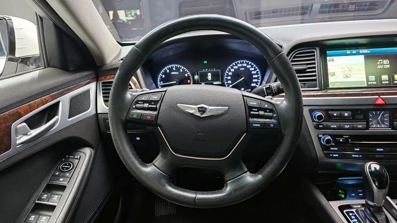 Hyundai Genesis