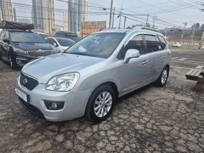Kia Carens