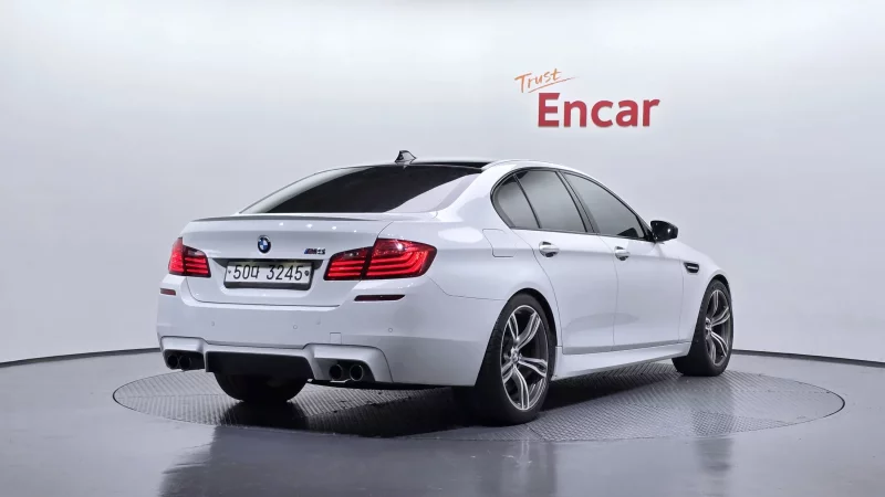 BMW M5