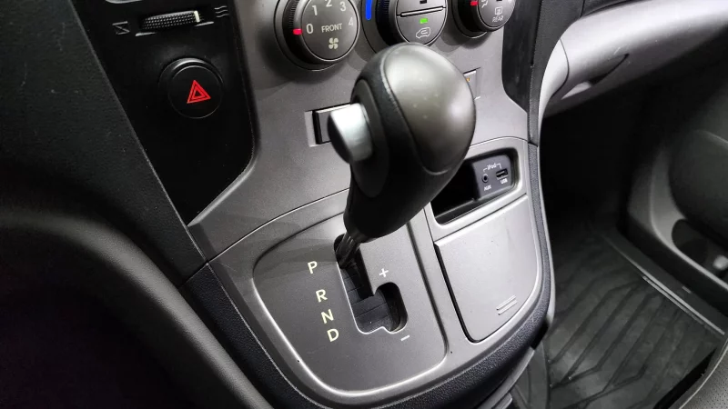 Hyundai Grand Starex