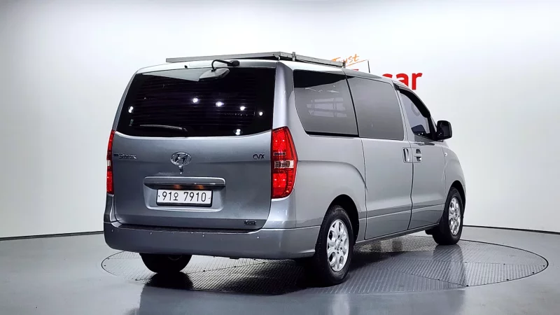 Hyundai Grand Starex