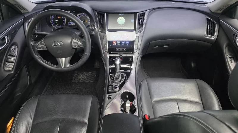 Infiniti Q50