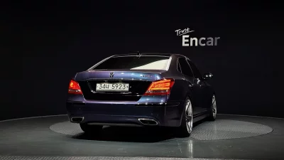 Hyundai Equus