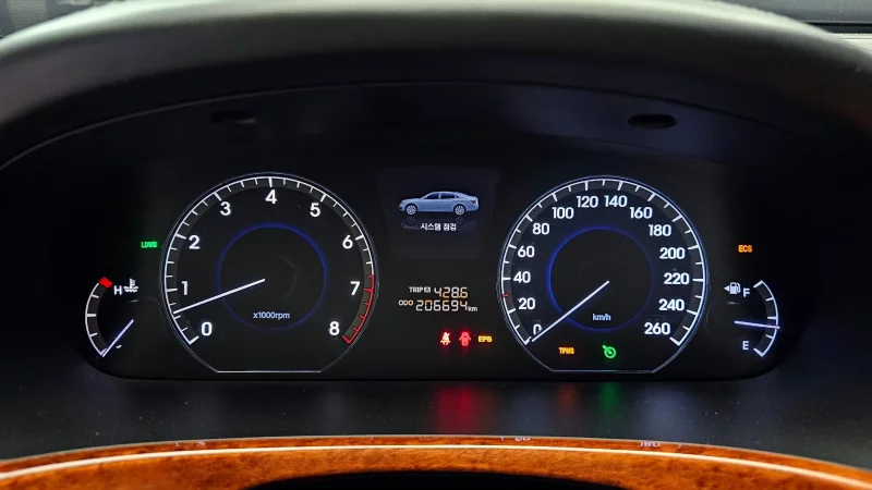 Hyundai Equus