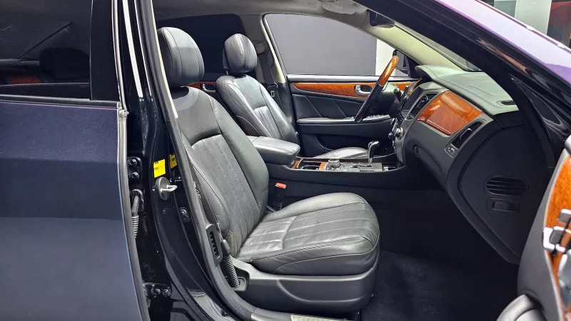 Hyundai Equus