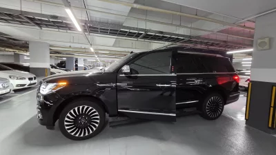 Lincoln NAVIGATOR