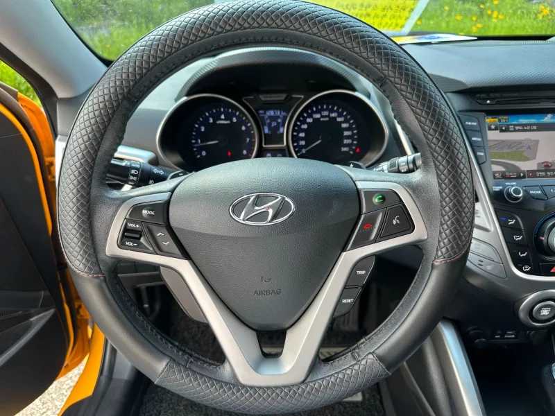 Hyundai Veloster