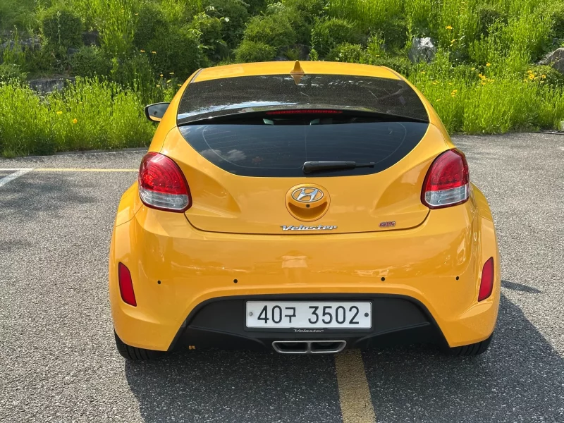 Hyundai Veloster