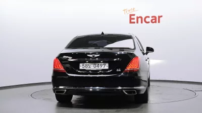 Genesis EQ900