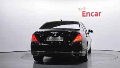 Genesis EQ900