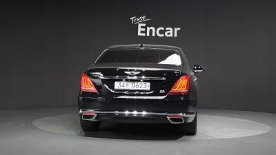 Genesis EQ900