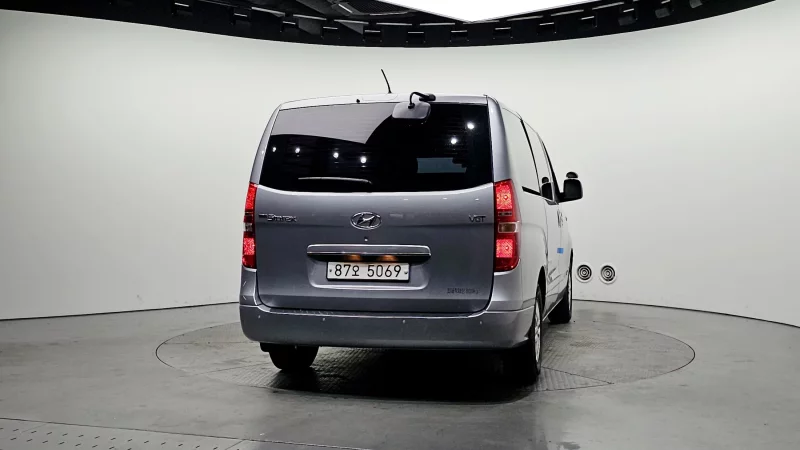 Hyundai Grand Starex