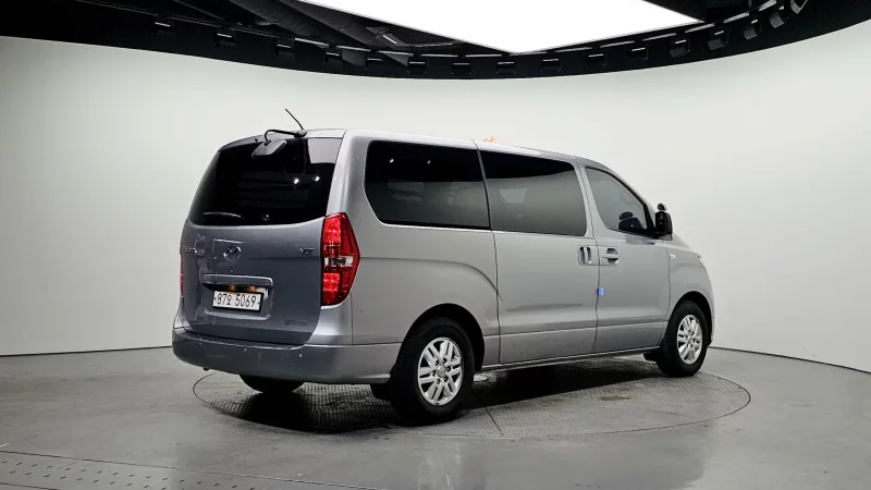 Hyundai Grand Starex
