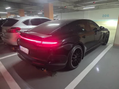 Porsche PANAMERA
