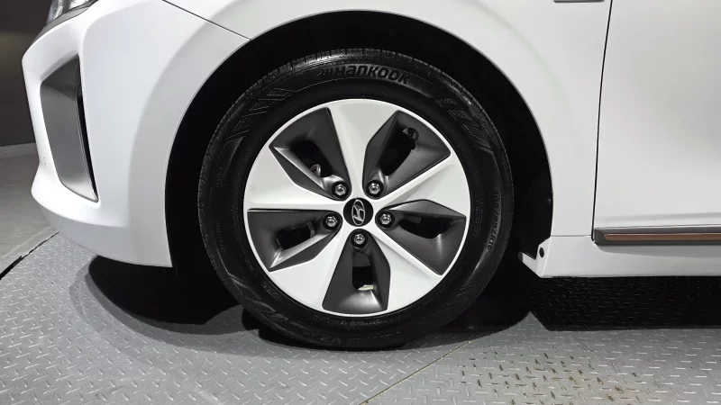 Hyundai Ioniq