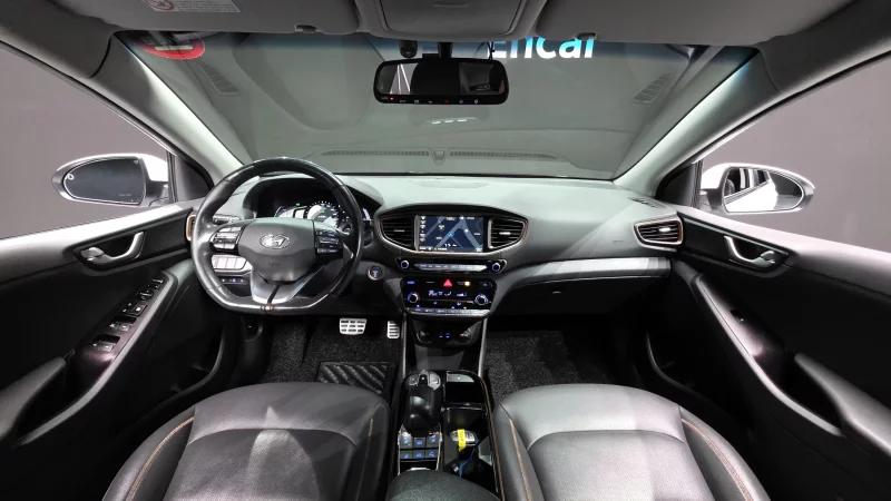 Hyundai Ioniq